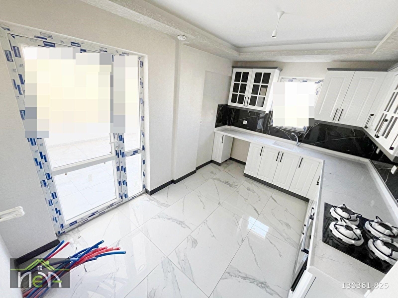 Yeni̇kent fevzi̇ çakmak mah.de çi̇ft banyolu 3+1 dai̇re