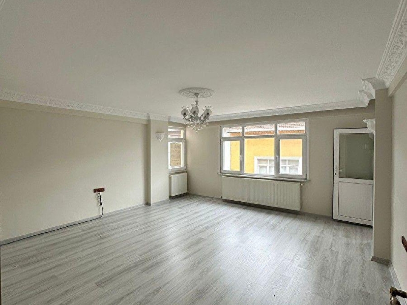 Sarıyer i̇stinye mahallesi'nde 3+1 kiralık daire.