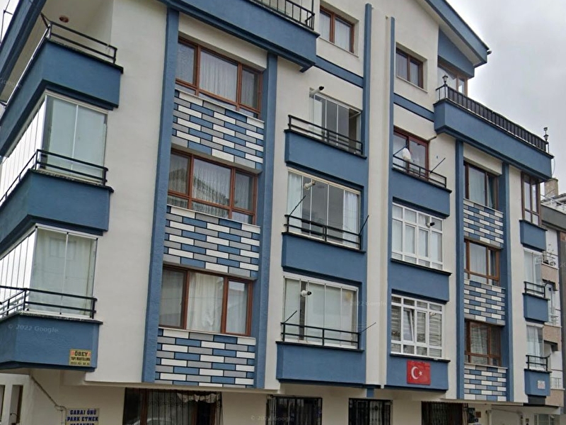 Şi̇ri̇ntepe mah. hocali cadde yakini 3+1 satilik