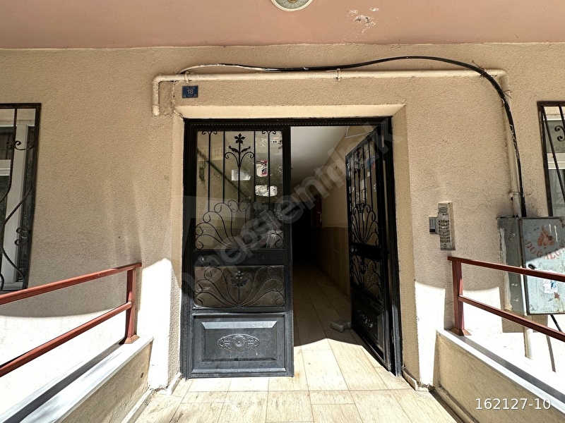 Aydınlar Mahallesinde 4+1 Satılık Daire