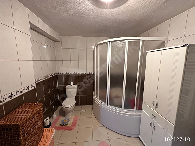 Aydınlar Mahallesinde 4+1 Satılık Daire