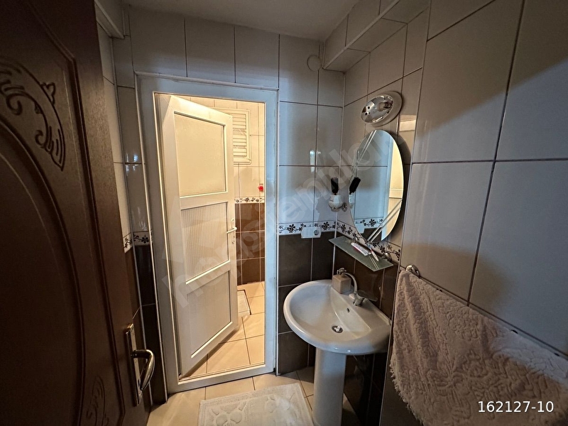 Aydınlar Mahallesinde 4+1 Satılık Daire