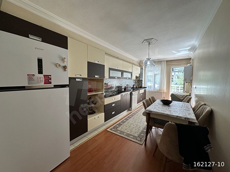 Aydınlar Mahallesinde 4+1 Satılık Daire