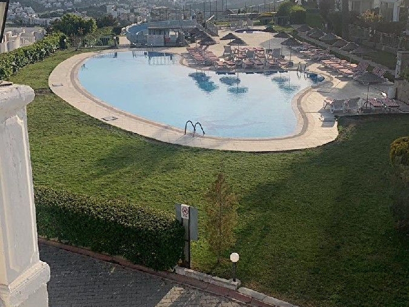 Yalikavak-geriş mevki̇ sitede 2+1 terasli yazlik 15.000.000tl