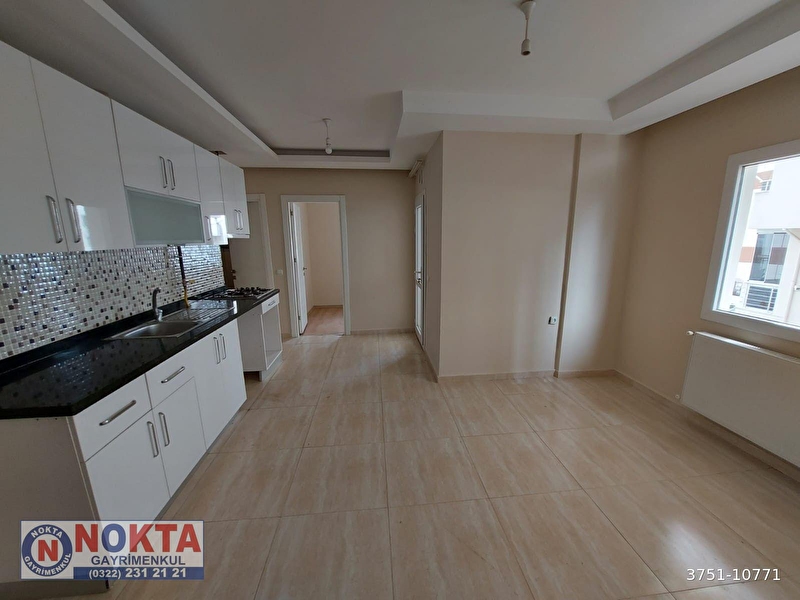 Yüzüncü yil mah'de di̇ş hastanesi̇ ci̇varinda hasarsiz 2+1+ki̇ler doğalgazli gdk cepheli̇ satilik dai̇re
