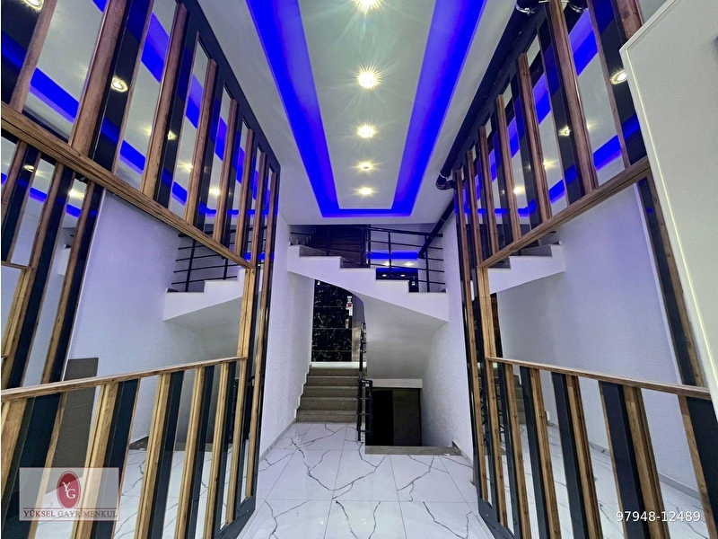 Yükselden altinkumda ön cephe geni̇ş balkon satilik 2+1 lüx dai̇re