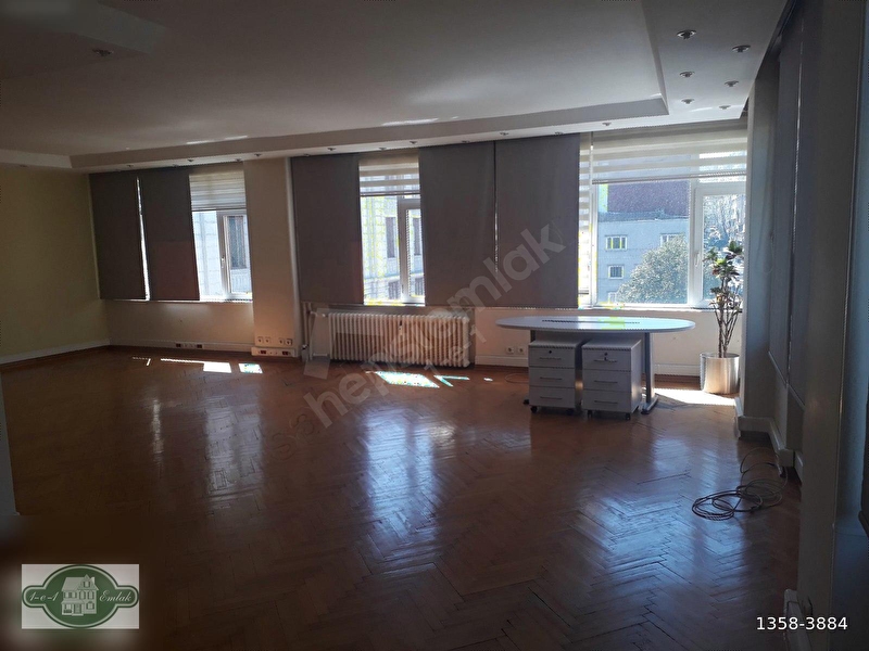 Nişantaşı Amerikan Hast Komşu 280M2 Satılık Köşe Daire