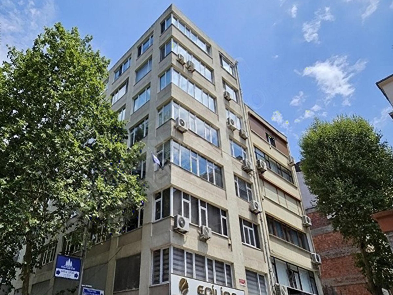 Nişantaşı Amerikan Hast Komşu 280M2 Satılık Köşe Daire