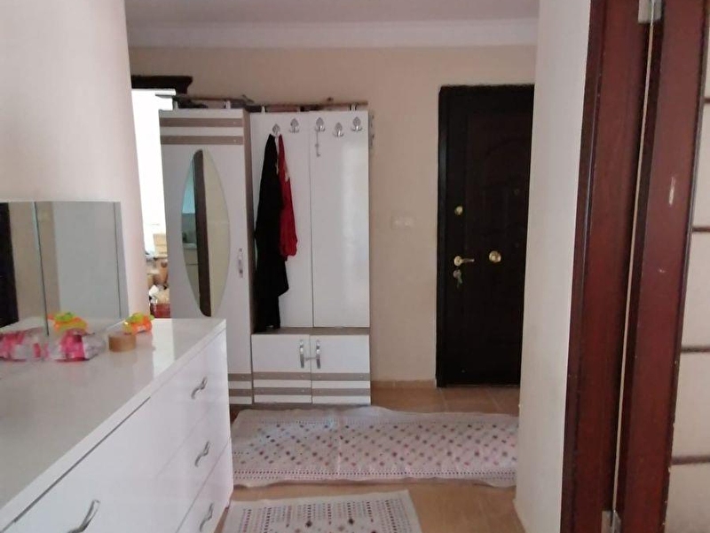 410 000 Tl Ata Eml Tan Sirinyer Merkezde Izbana Yakin 2 1 Satilik Ara Kat