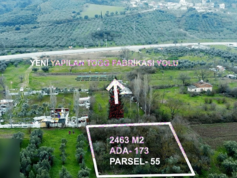 Bursa gemli̇k gençali̇de togg fabri̇kasinin di̇bi̇nde satilik arazi̇