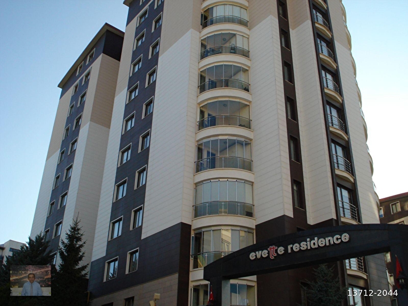 **şahi̇n emlak'tan 4+1 evette resi̇dence,bakimli,gi̇ri̇ş kat,güvenli̇kli̇**
