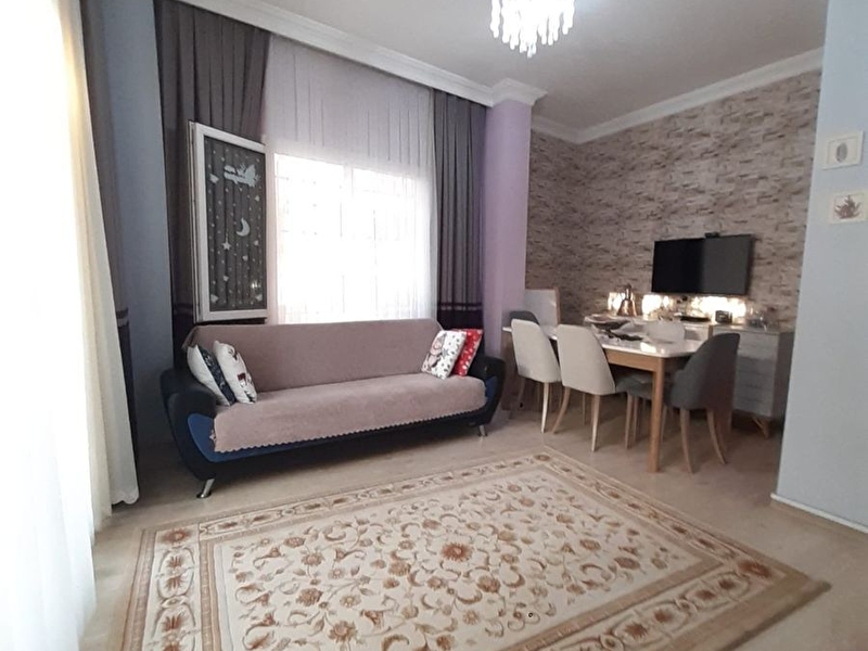 Gültepede caddeye yakin krediye uygun satilik dai̇re