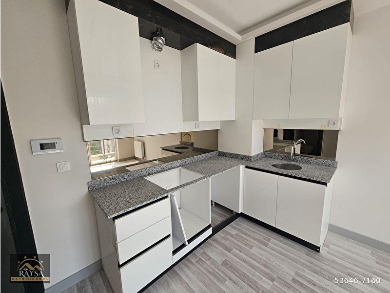 **raysa'dan** lui̇ çayyolu konutlarinda ''boş, sifir'' arakat ki̇ralik 1+1 dai̇re