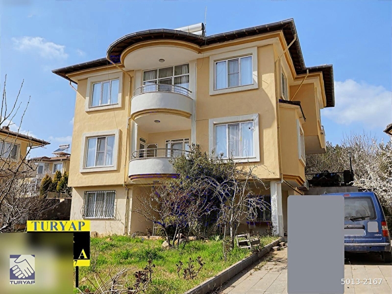 Gaziantep ağaçlı mah. çamlarkent sitesinde satilik vi̇lla