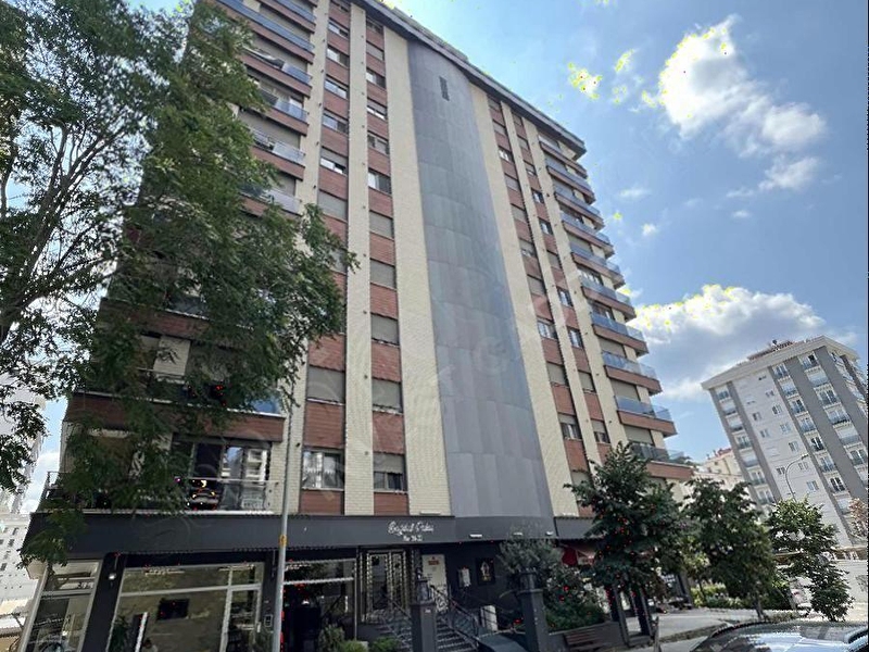 Göztepe tanzi̇mat sk 105 m2 net yeni̇ bi̇nada balkonlu 3+1