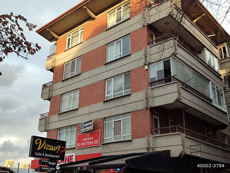 Beşevler meydan cepheli̇ 3+1 satilik dai̇re