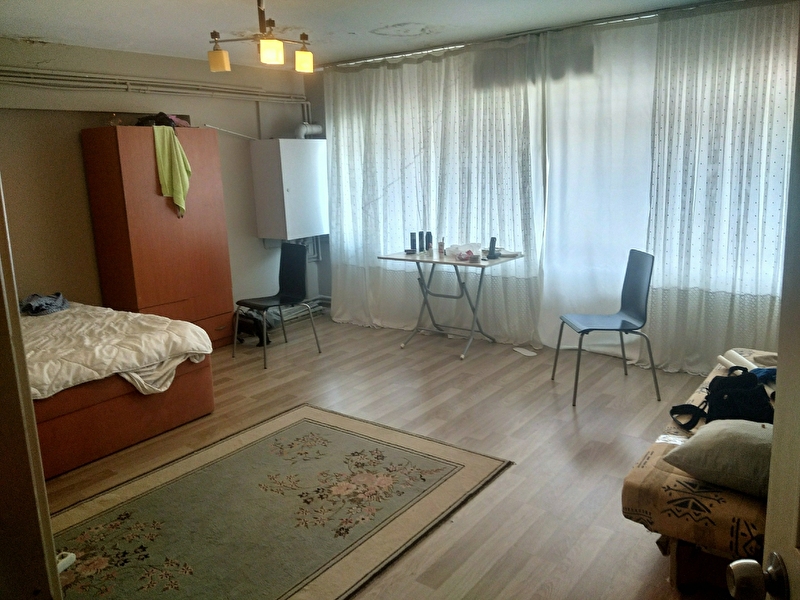 1 850 Tl Yasam Emlak Tan Kadikoy Merkezinde 90m2 2 1 Esyali Klimali Daire