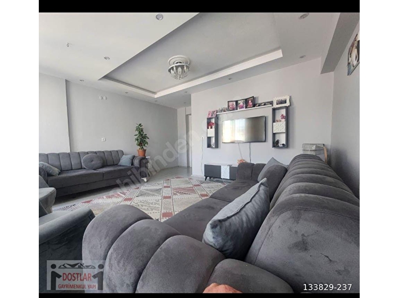Barbaros mahallesi̇nde ebeveyn banyolu ve bakimli 3+1 dai̇remi̇z satiliktir