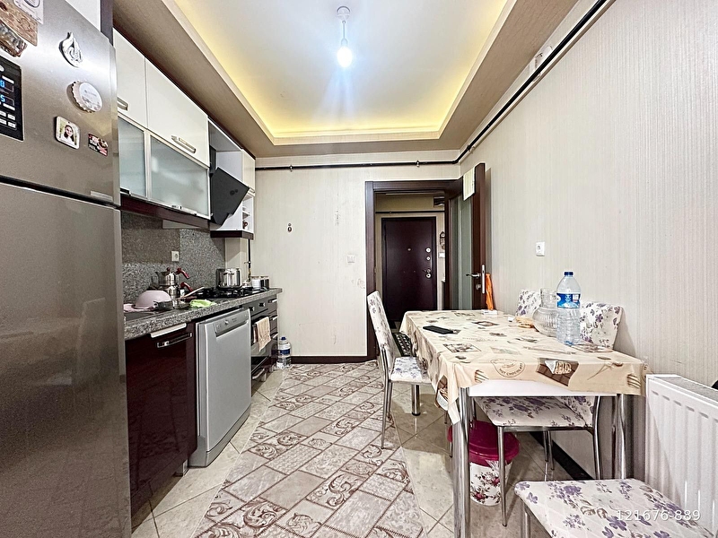 Kuşcağiz mahallesi̇nde cadde üzeri̇nde yeni̇ bi̇na 2+1 firsat dai̇re !!!