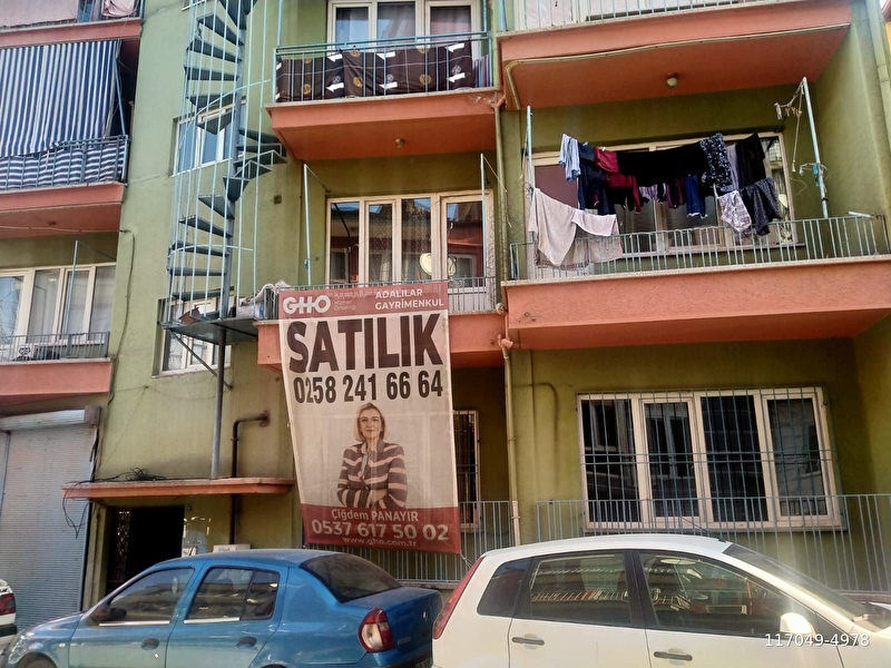 Deni̇zli̇ pamukkale topraklik da satilik komple bi̇na