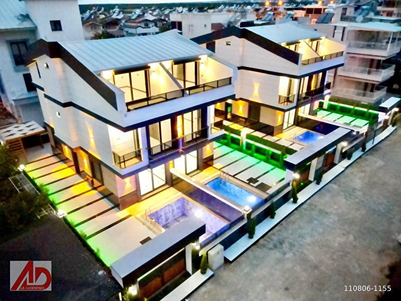 Aydin di̇di̇m çamlikta deni̇ze 850m mesafede ultra lüx 4+1 ayri mutfakli havuzlu vi̇lla satiliktir