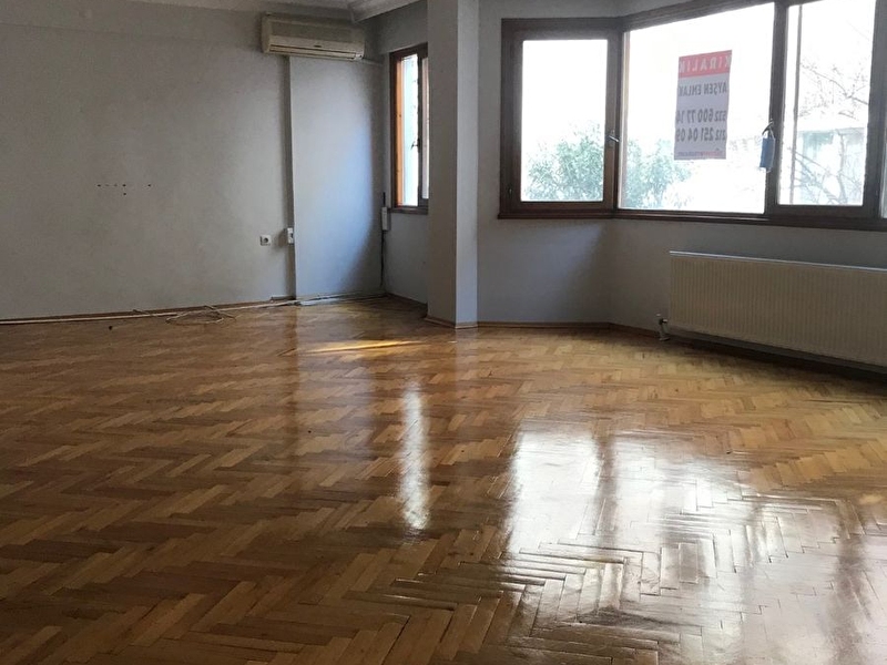 Cihangir coşkun sokakta asansörlü binada 3+1 satılık daire