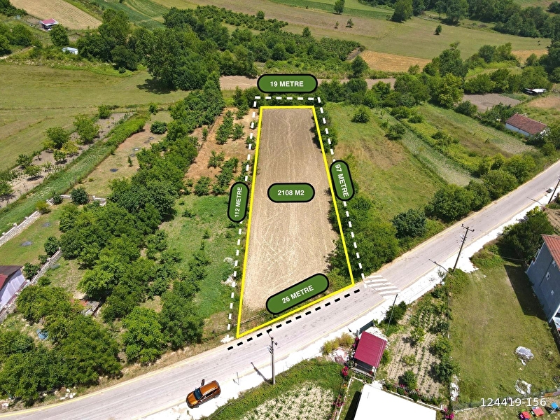 Tatarahmet mah.de 2100 m2 % 35 i̇marli anaasfalt y.26 m. cepheli̇