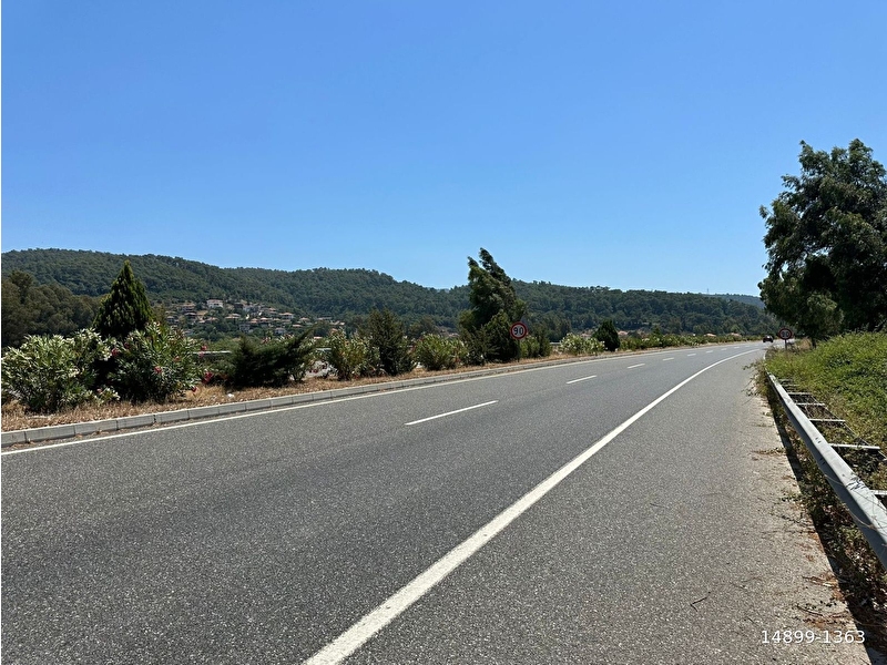 Akyaka akçapınar'da yola sıfır 13,500m2 satılık tarla