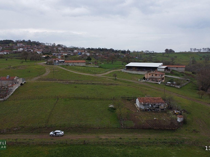 Balikesi̇r karesi̇ büyükpinar mahallesi̇nde satilik i̇marli arsa