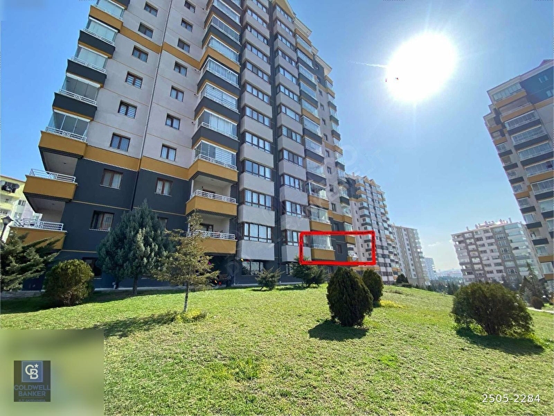Ahi̇ mesut esra başak si̇tesi̇nde satilik 3+1 dai̇re