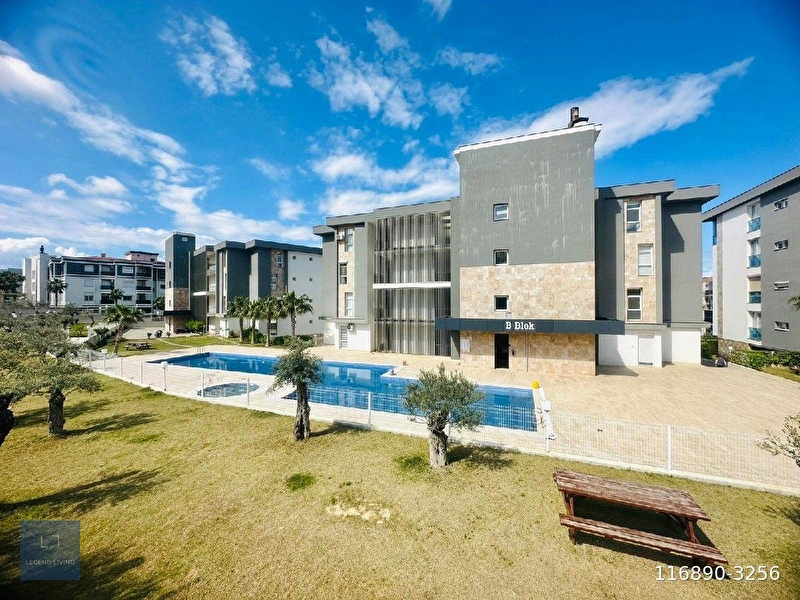 Kuşadasi satilik  ege  mah.3+1 dai̇re