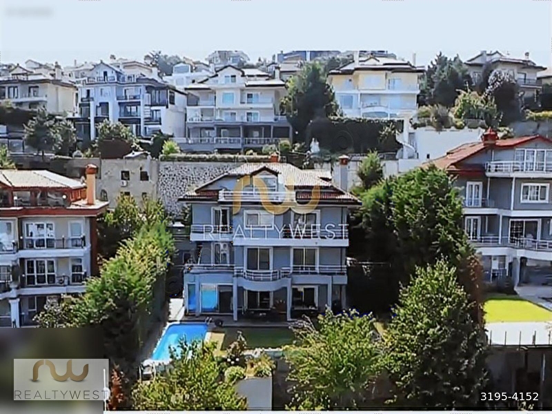 Acarkent'te yüksek lokasyonlu br vi̇lla...