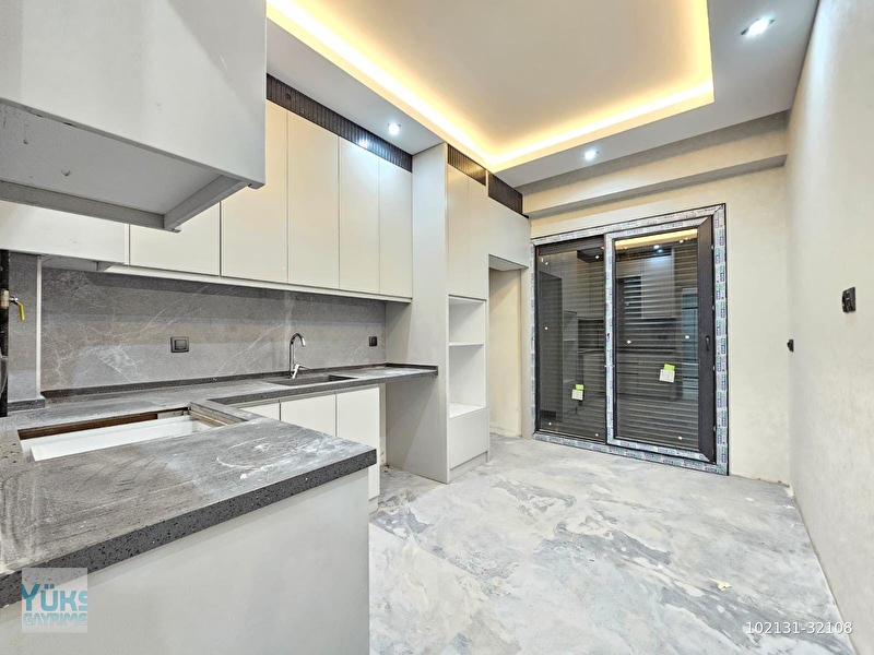Denizli karahasanlı da 3+1 mükemmel konumda arakat kiralık daire
