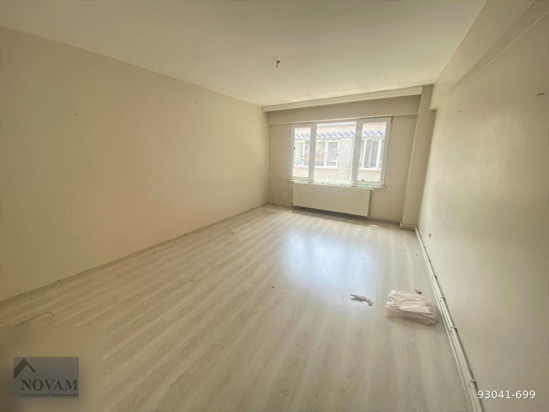 Novam'da nüzheti̇ye caddesi̇nde 2+1 90m2 satilik dai̇re