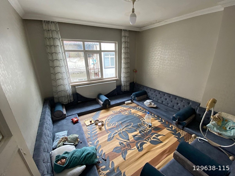 El casa’dan satilik dai̇re merkezde 2+1 100 m2 bakimli yatirimlik