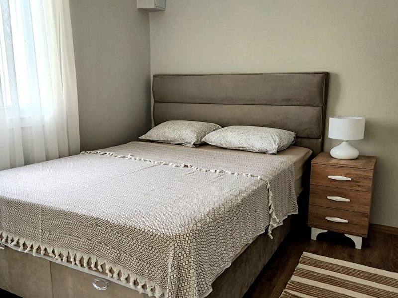 Çeşme merkezde 1+1 sezonluk daire