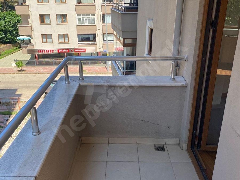 Akçakoca Can Emlak Plaj Üstü Deniz Manzaralı Satılık 2+1 Daire