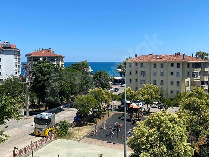 Akçakoca Can Emlak Plaj Üstü Deniz Manzaralı Satılık 2+1 Daire