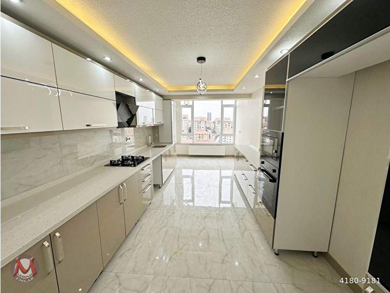 Mi̇lenyum emlak ofi̇si̇n'den 3+1 150 m2 3.kat e.banyolu manzarali sifir lüx yapili ata mahallesi̇nde **