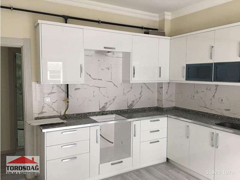 Van ezberci̇ler arkasi 2+1 ki̇ralik dai̇re