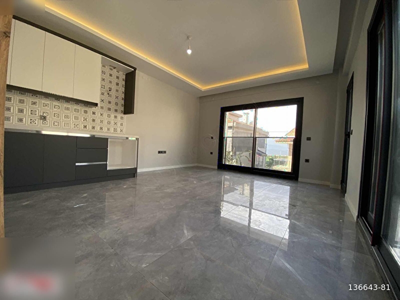 Urla kalabak mahallesinde deniz manzaralı satılık 4+1 villa