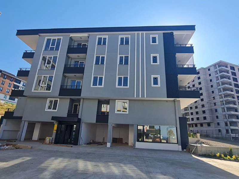 Rte bulv. üzeri̇nde deni̇z manzarali satilik 3+1 dai̇re
