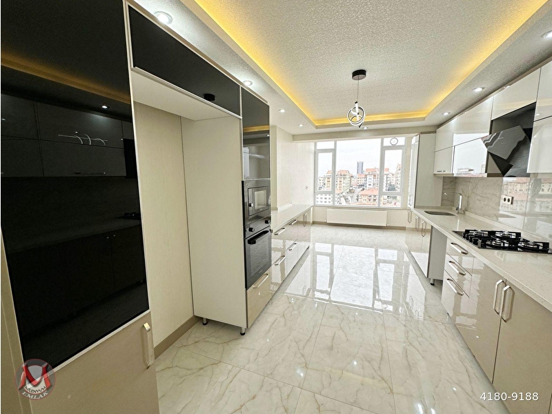 Ata mahallesi̇n'de 3+1 150 m2 arakat panorami̇k manzarali e.banyolu sifir lüx yapili asansörlü *