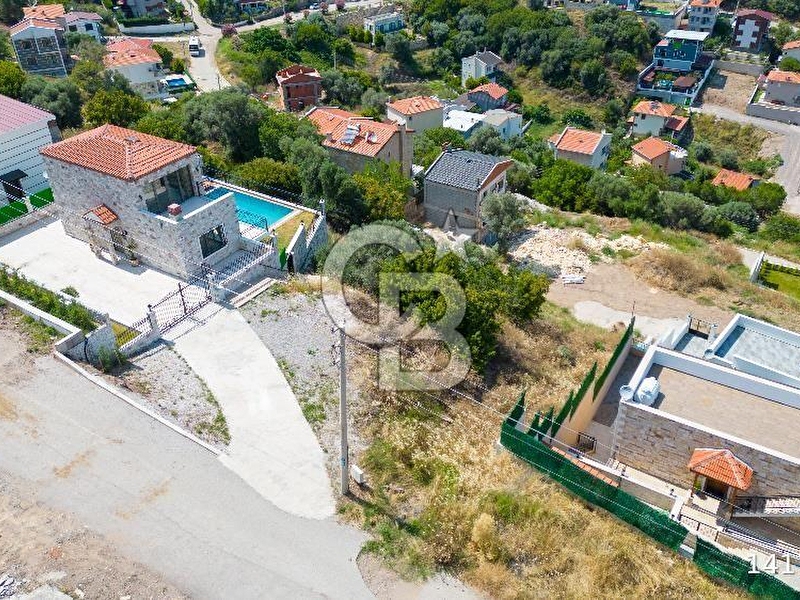 Yenifoça donatkent mevkiinde satılık arsa