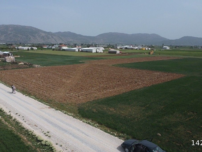 Antalya korkuteli̇ satilik tarla