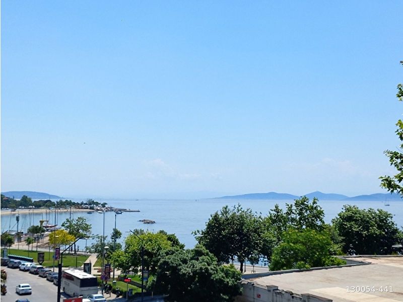 Caddebostan sahile i̇lk parselde kaptan köşkü deniz ve adalar manzaralı 3+1 145m2