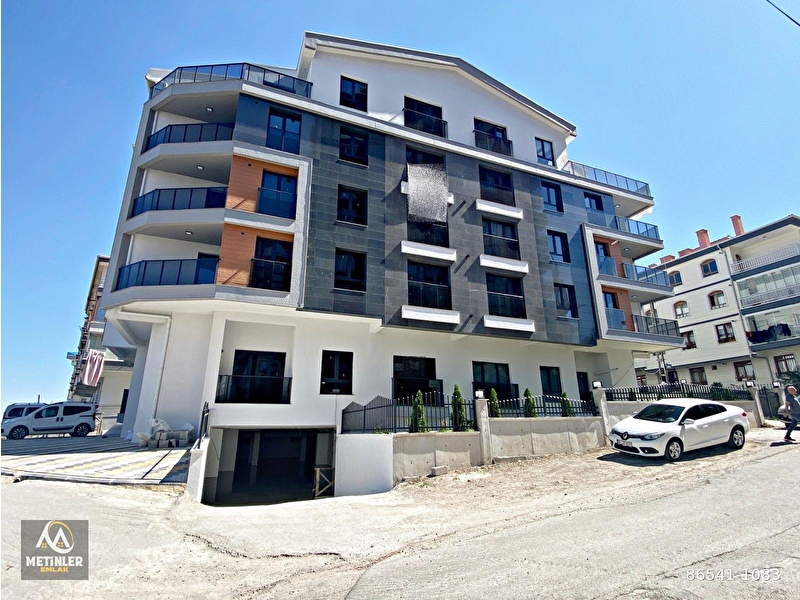 3+1 sifir i̇skanli oturuma hazir lüks bölgeni̇n en i̇yi̇si̇ k.otopark