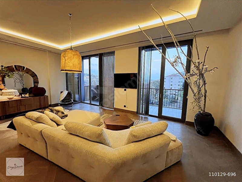 Nişantaşı Koru Boğaz Manzaralı Lüks Mobilyalı 2+1 Satılık