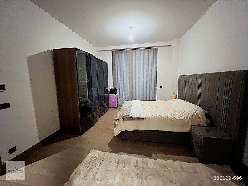 Nişantaşı Koru Boğaz Manzaralı Lüks Mobilyalı 2+1 Satılık