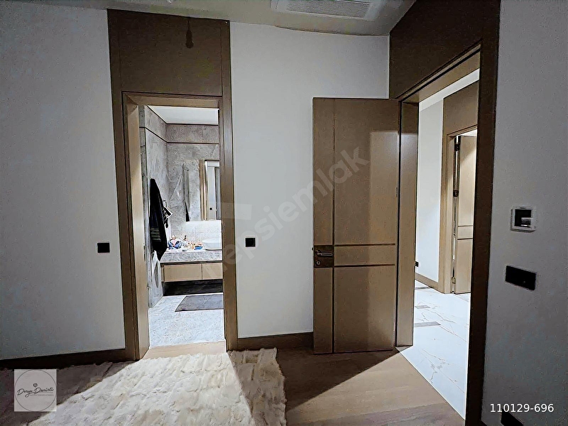 Nişantaşı Koru Boğaz Manzaralı Lüks Mobilyalı 2+1 Satılık